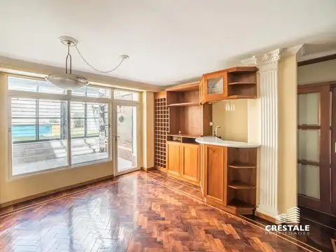 Casa 5 ambientes con 2 baños