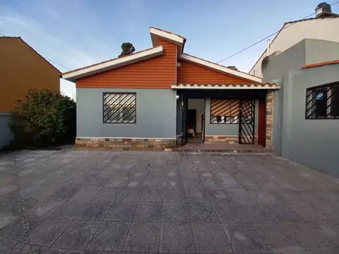 Casa en Venta en Mar Del Tuyu, USD 79.000