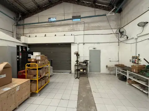 Galpon en Alquiler en Parque Avellaneda, USD 2.300