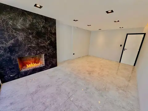 VENTA CASA REMODELADA ZONA CERRO DE LAS ROSAS