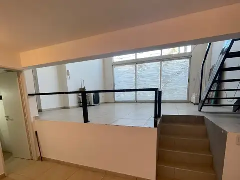 EXCLUSIVO LOFT 81 M2 PLANTA BAJA APTO PROFESIONAL CON PATIO