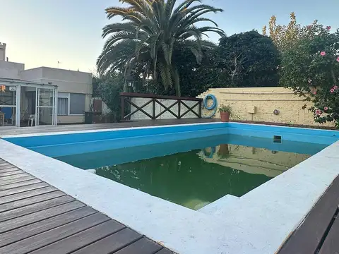 Casa en Venta en La Plata [Cod: ]