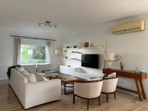 Casa en Venta, 5 Ambientes, en La Lomada, Pilar, GBA Norte