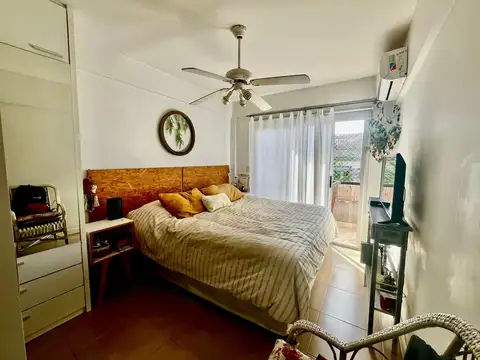 Departamento en Venta en San Isidro Vias / Rolon, USD 190.000