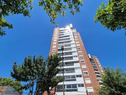 Alquiler Depto. excelente estado y muy buena ubicación en Centenario