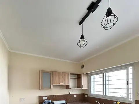 Dúplex 4 ambientes c/patio, playroom y terraza - R. Gutierrez 1936, Olivos.