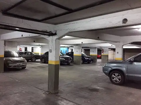 Cochera en Venta Cubierta