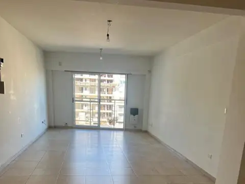 1 amb grande con Balcón, muy luminoso. Apto Credito