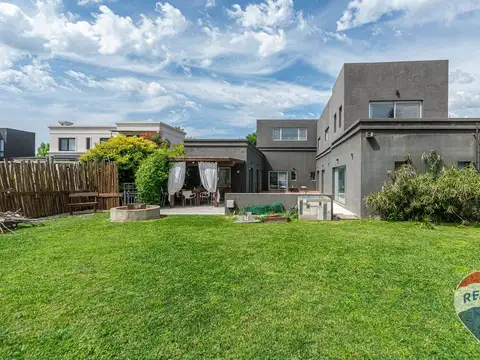 Tu próximo hogar en Pilar: 7 amb Jardín y Pileta