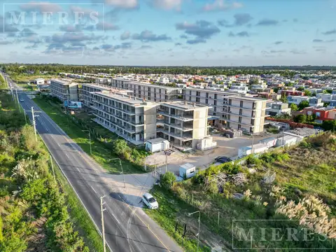 Departamento 2 amb en venta en Terrazas de Santa Maria - PB con jardín.