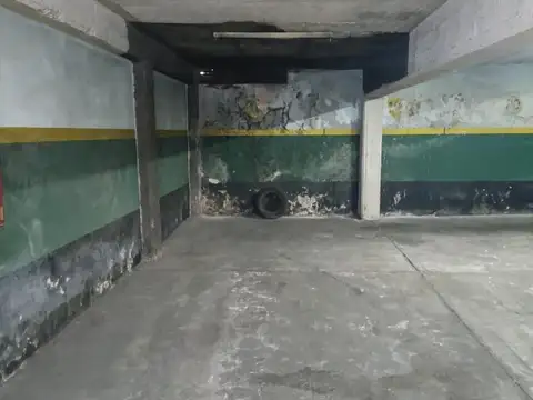 Cochera en el centro de Quilmes