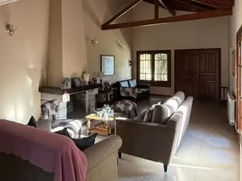 Casa en Venta en Ituzaingo, USD 380.000