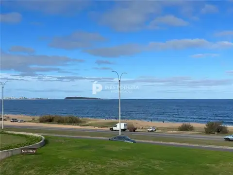 Departamento en Alquiler de 4 ambientes