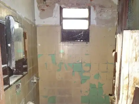 Casa en Venta en Munro, USD 160.000