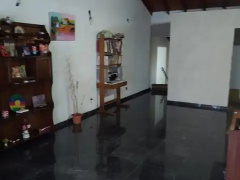 Casa en Venta en Monte Grande, USD 230.000