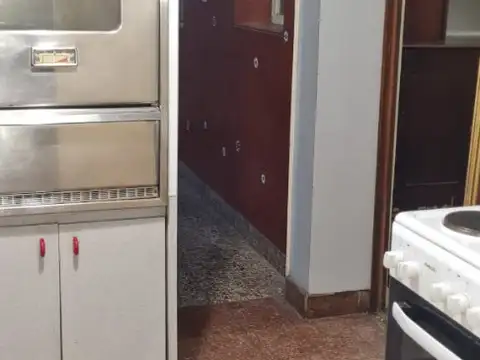 Departamento 5 ambientes con 2 baños