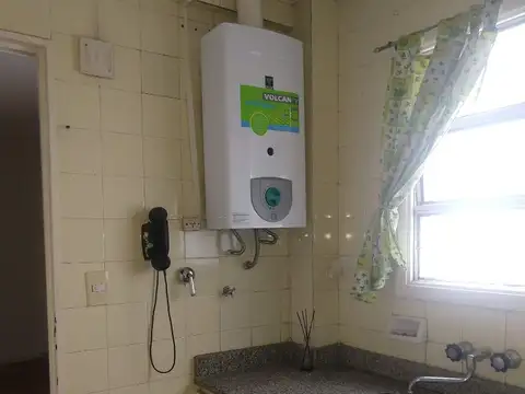 Monoambiente lateral en alquiler-Villa Devoto