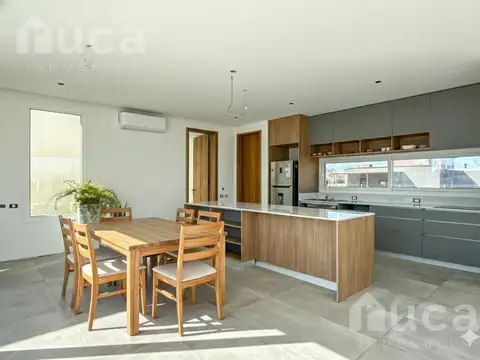 Casa 5 ambientes con 2 baños