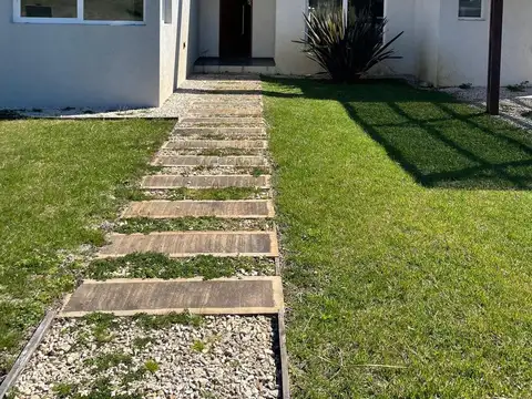 Venta| Casa| 5 Ambientes| Costa Esmeralda| Barrio Deportivo 1