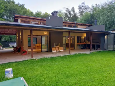 ALQUILER DE CASA  EN EL BARRIO SAN JUAN