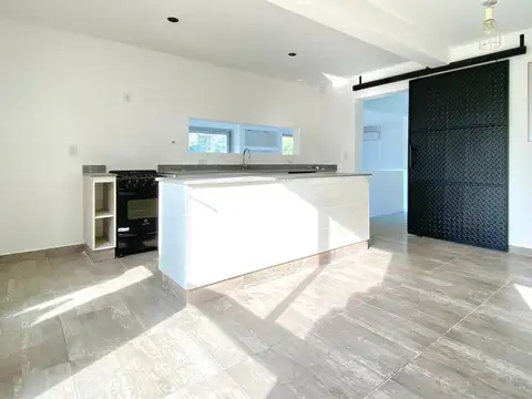 Venta Casa 3 Dormit. y Depend. Pileta San Matías