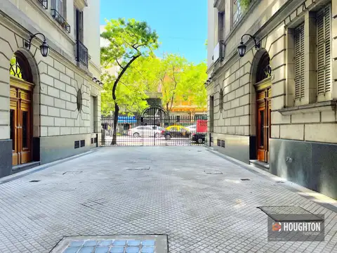 Departamento 5 amb en VENTA en MONSERRAT (Edificio "Del ARCO")