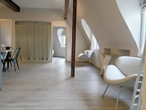 Departamento esquinero en  venta OPORTUNIDAD Muy bien RECICLADO  bajo de precio