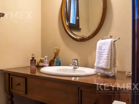 Casa 7 ambientes con 3 baños