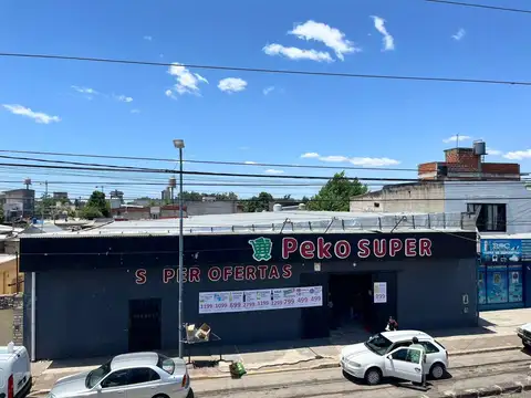 VENTA LOCAL 600MTS + DPTO GRAND BOURG