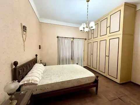 CASA 5 AMB CON QUINCHO PILETA Y GARAGE 25 DE MAYO