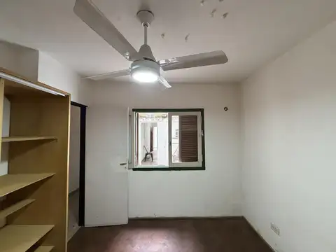 Depto Tipo Casa 2 ambientes con 1 baño
