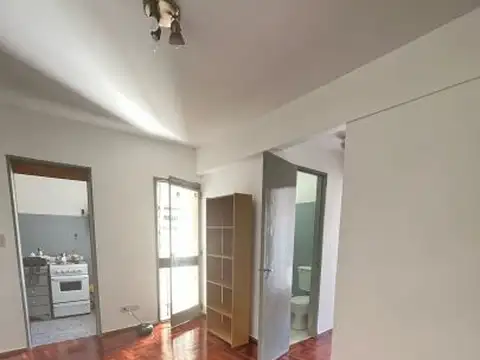 ALQUILER DEPARTAMENTO 2 AMBIENTES LATERAL - LUMINOSO - GASCÓN 500 - ALMAGRO