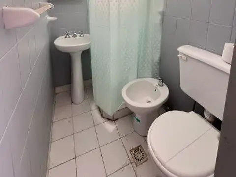 ALQUILER DEPARTAMENTO 2 AMBIENTES LATERAL - LUMINOSO - GASCÓN 500 - ALMAGRO