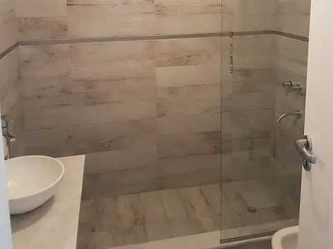 Venta Edificio en bloque - 8 Unidades - Con renta