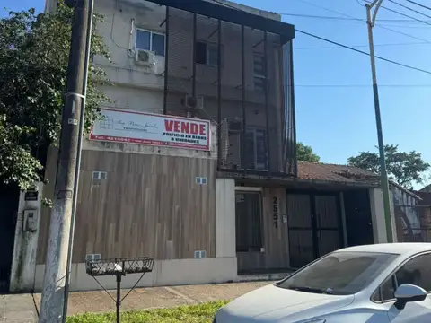 Venta Edificio en bloque - 8 Unidades - Con renta