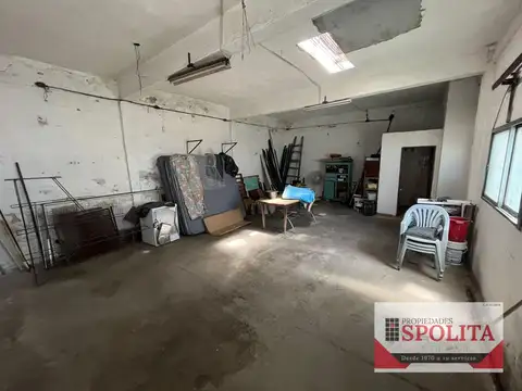 Casa en Venta con 4 cocheras