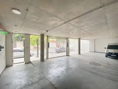 Impecable Edificio Comercial super moderno - Parque Patricios