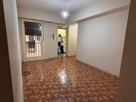 Departamento en Alquiler en Almagro, $ 590.000