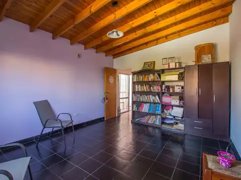 Depto Tipo Casa 6 ambientes con 1 baño