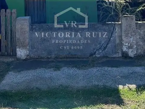 Pilar Centro sobre calle Pedro Lagrave .