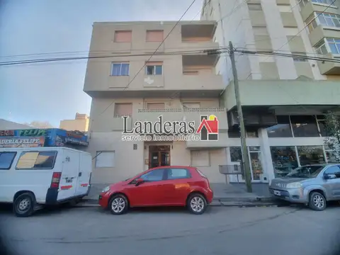 Departamento 2 amb. - Al Frente - EXCELENTE UBICACIÓN