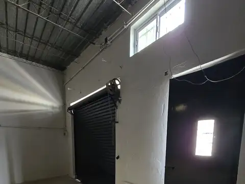 Galpon en Venta en Caseros, USD 84.000