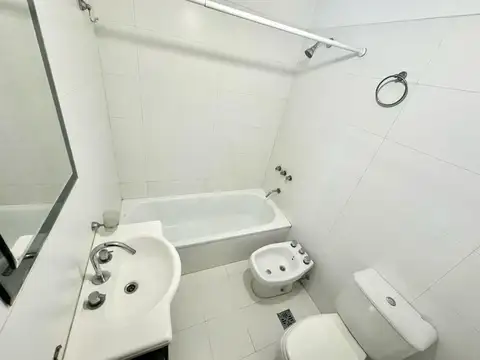 Almafuerte 2400, Piso 3