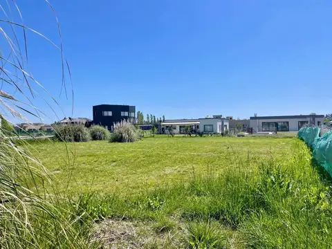 VENTA LOTE PILAR MEDAL COUNTRY CLUB RUTA 34