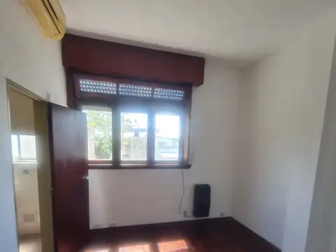 Martínez Castro 300, Piso 2