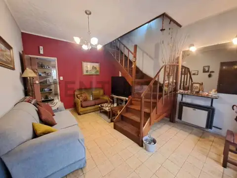 Pres. J. D. Peron 7800, Piso 0