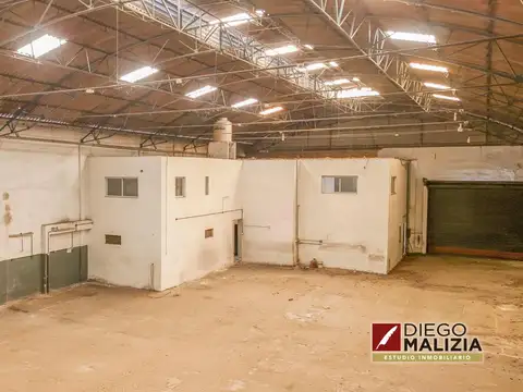 Galpon en Venta 45  mts Fondo