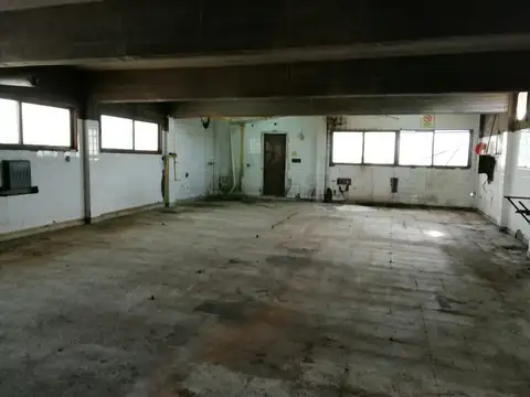 Galpon en Venta 70,35  mts Fondo