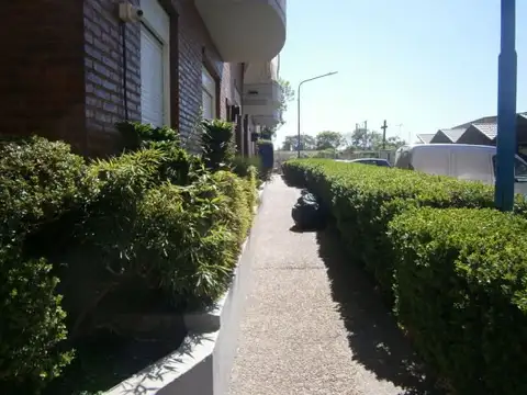 Zeballos 3600, Piso 2