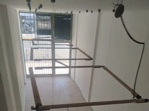 Local en Venta en Avellaneda, USD 120.000